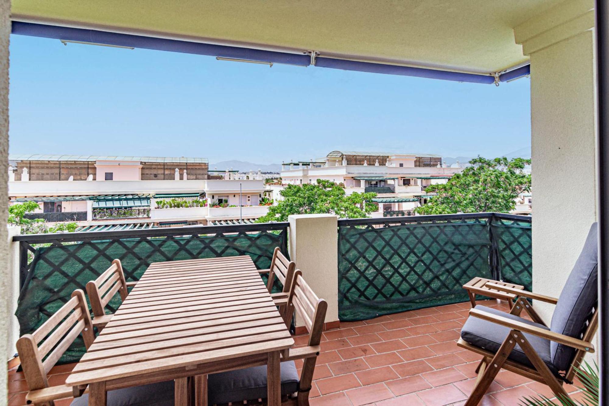 Contemporary Near Puerto Banus Apartment *