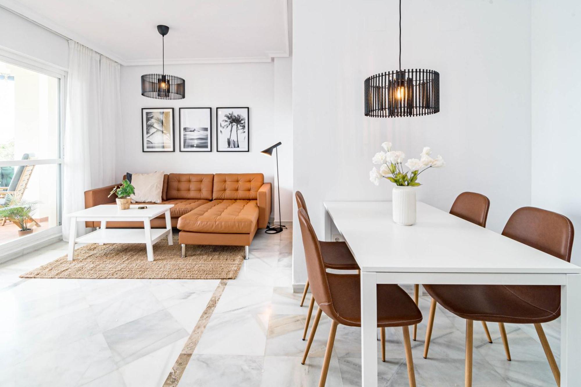 Contemporary Near Puerto Banus Apartment